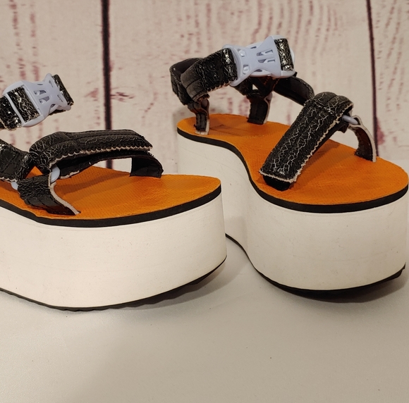 Teva Shoes - Teva Nasty Gal Platform sandals womes 6